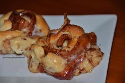 food-porn-diary:  Bacon Cinnamon Rolls aka