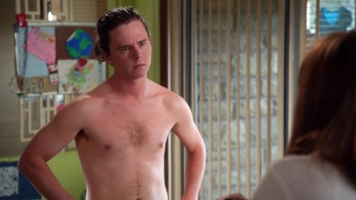 auscap: Charlie McDermott - The Middle