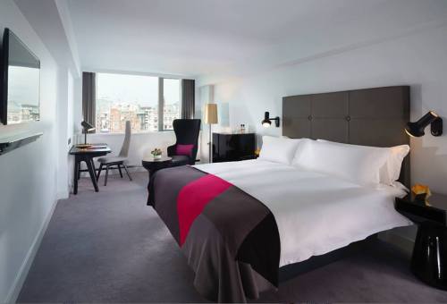 therealbohemian: Mondrian Hotel, London - more new hotel action in the UK for you, the spa looks par