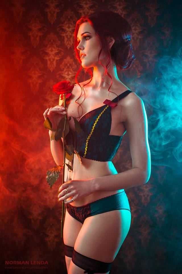 Triss merigold sexy cosplay