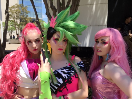 Selfies from our Jem and the Holograms group at MomoCon.I’m Pizzazz: http://www.facebook.com/amand