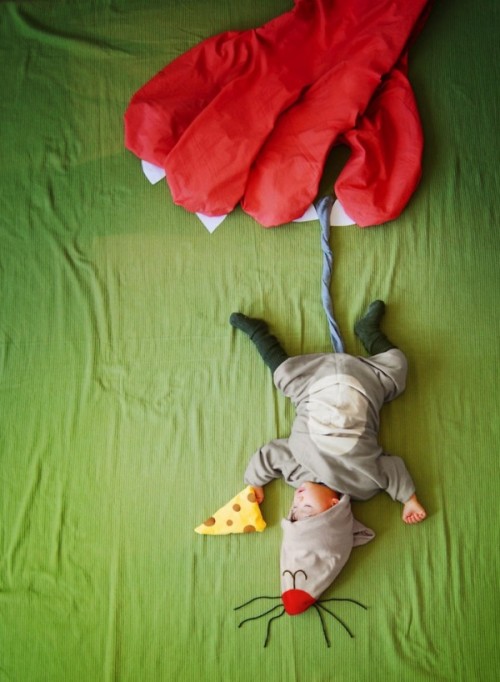 aquamarinespinnerlover: bobbycaputo: Photographer and mother Queenie Liao has created creative photo