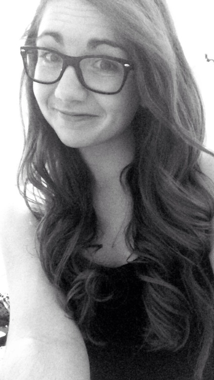 kissing-virgin: reblog/like for kik!  rate please?