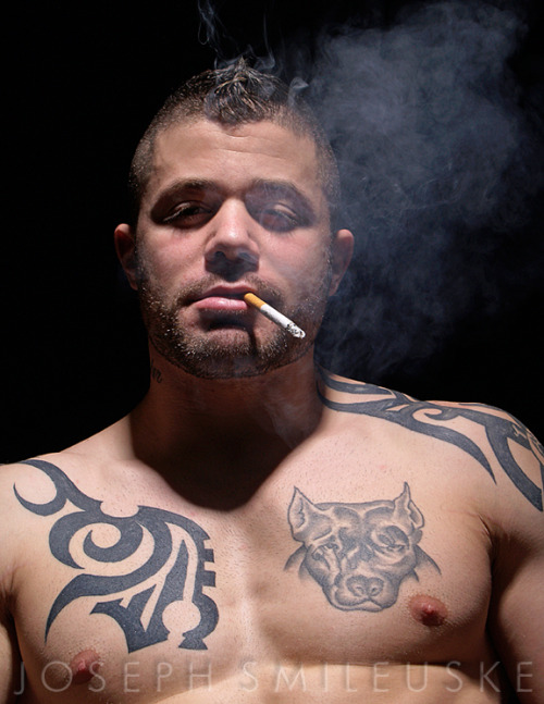 insatiable-pig:  420nthings:  Smoker4Life and proud. This man makes me even hotter about becoming a chain smoking muscle stud.  🐷