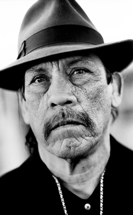 desastre-personal:  DANNY TREJO X ESTEVAN ORIOL