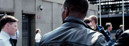 marvelgifs:   “You know what’s about to happen. Do you really want to punch your way out of this?” Captain America: Civil War (2016) 