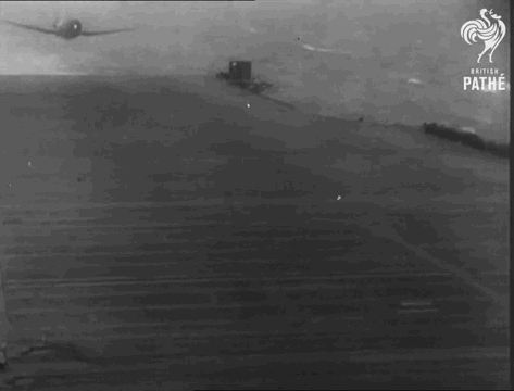 rustysheriff:  celer-et-audax:  A rough landing on an aircraft carrier during WW2.