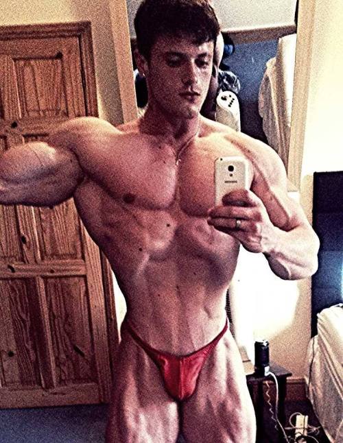 beautifulyoungmuscle:  UK muscleboy Owen Powell, looking both murdery and sexy 