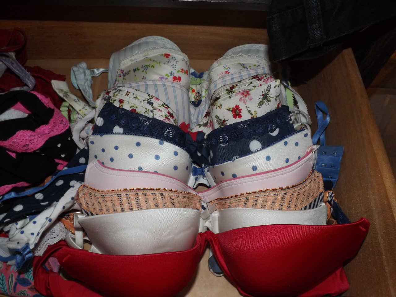 sissycrossboy:  this was before i had to move all my pretty bras to another drawer