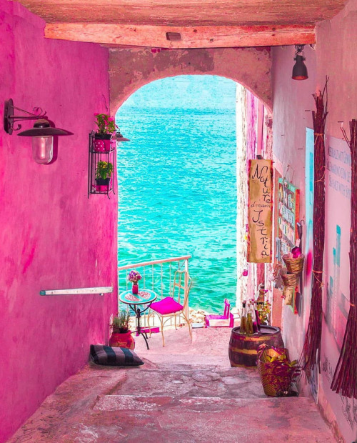 “The pink street of Rovinj Riviera, in Croatia“ || delafuentecam