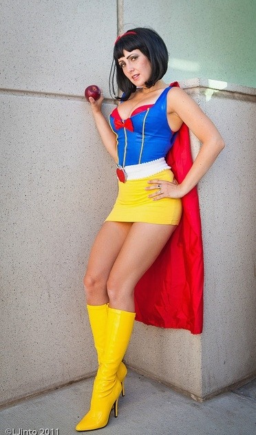 Cosplay Babe