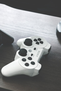 bashum:  Dualshock | Source 