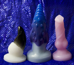 hachixlenore:  avthepornfish:I’m off to make a dickmold! Have these three dongs in the meantime. Love how that middle one turned out.  The one in the middle is absolutely gorgeous!And mine! of course