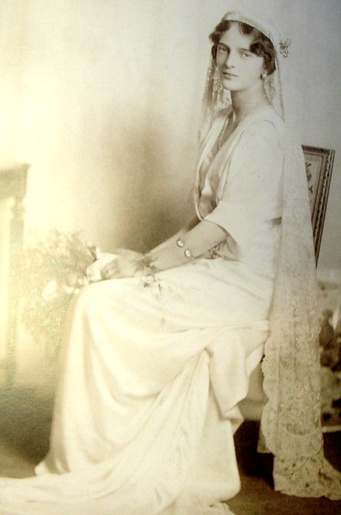 tiny-librarian:Photograph of Princess Irina Alexandrovna of Russia in her wedding gown. She was the 