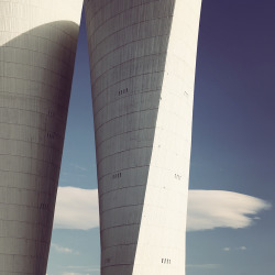 nevver:  Arts &amp; Architecture, Sebastian Weiss 