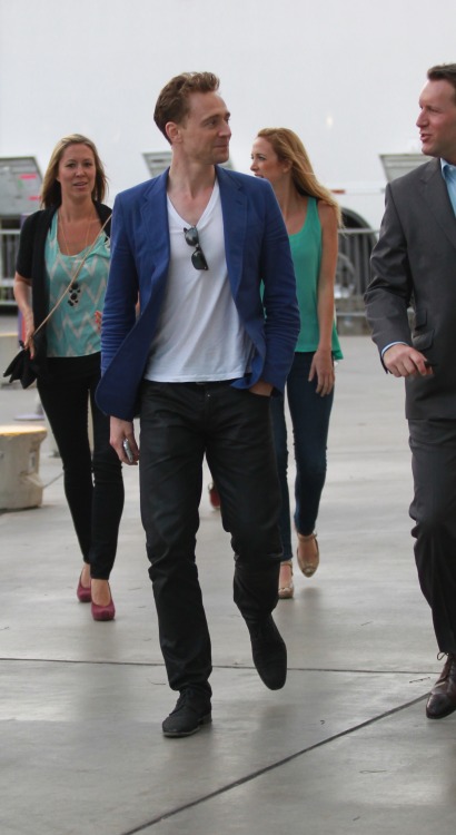 torrilla:  Tom Hiddleston goes to the Clippers game at the Staples Center in Los Angeles, CA on April 22, 2013 [HQ] 