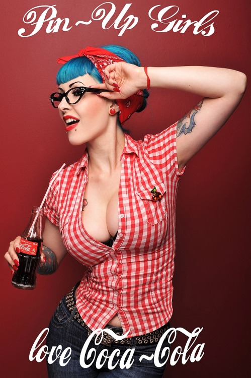 pin up girls love coca cola by Voodica