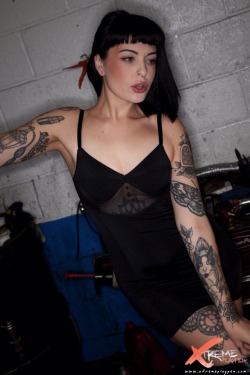 Rebeccaannemodel:  Go Check Out My New Xtremeplaypen Set With Some Kick Ass Leather