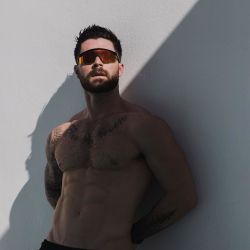 malefeed:   kylekriegerhair: Me struggling to get a tan living in my sister’s shadow. 📷: @danielseunglee [x] #kylekriegerhair 