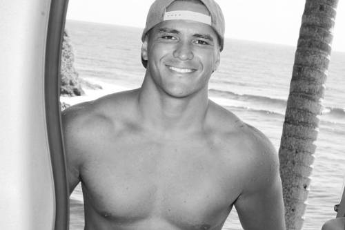 Sexy Polynesian Men