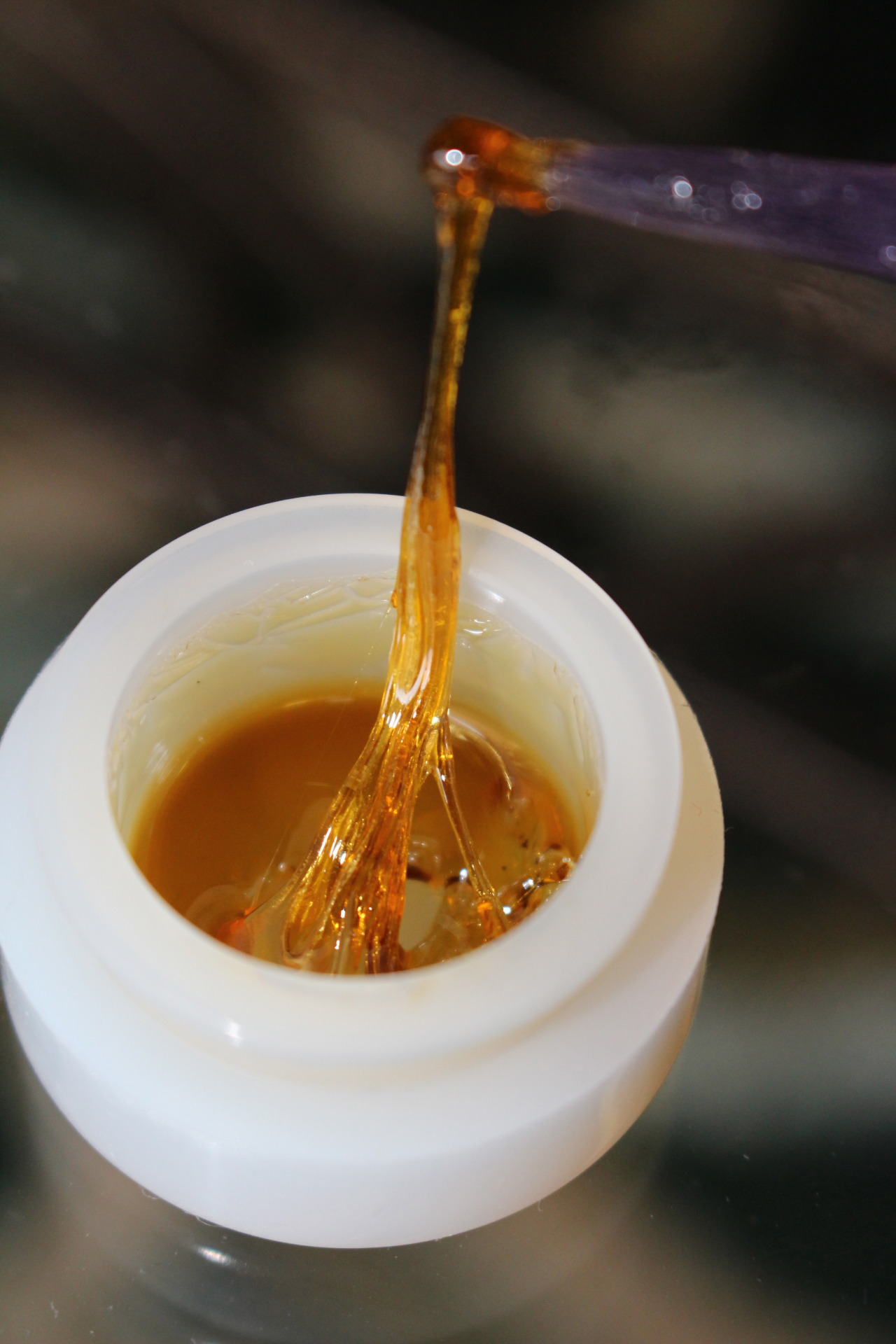 thctara:  This Chemdawg 4 from Ra Oils is a new favorite of mine  