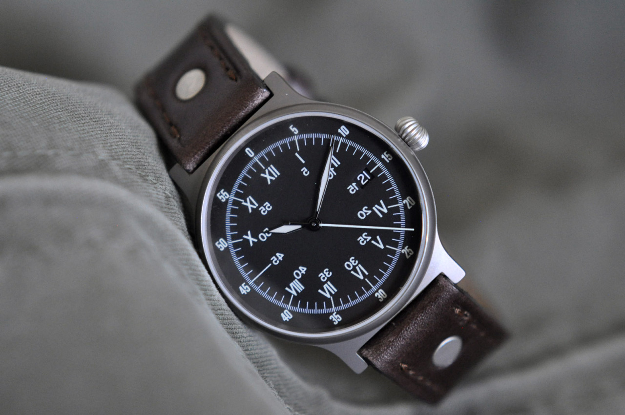 Aristo Sextant Flieger 5H40S
Acquired: 5/2011
I can’t say I’m a big fan of watches with gimmicky designs, or even those with Roman numerals, but the Aristo Sextant was a case of love at first sight. It was unusual (notice the backwards Arabic...