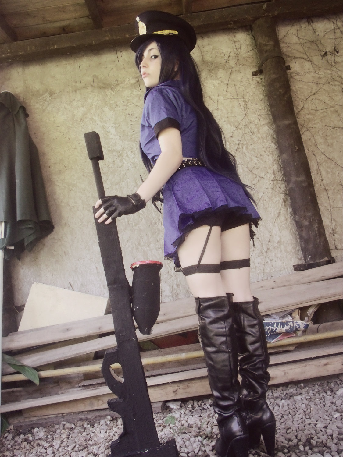 xcrow-woman:  New Cosplay ♥ Caitlyn from League of Legends, I love this Character