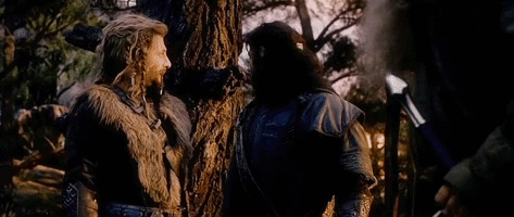 ramember:  THE WAY KILI LOOKS AROUND HIS KNEES OMFG - KILI BILBO IS NOT THAT SHORT