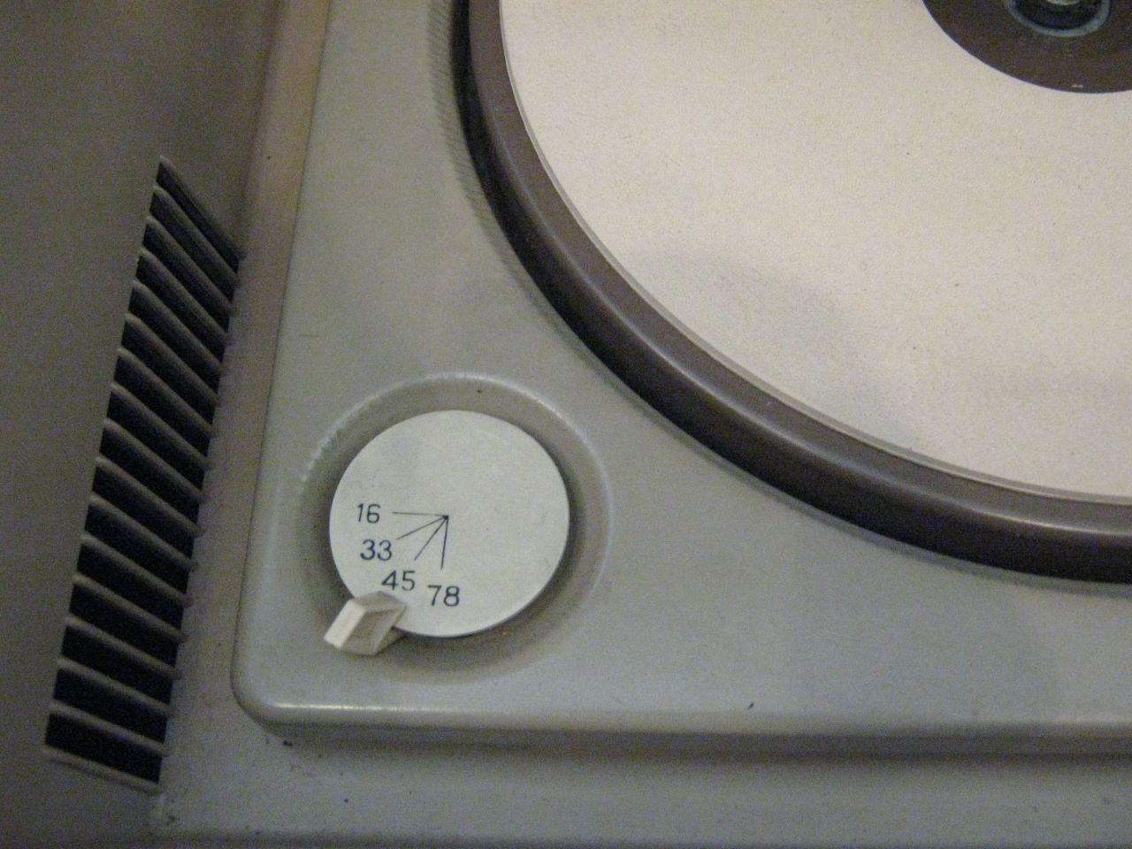 lpcoverart:  VINTAGE PYE RECORD PLAYER STEREOPHONIC PROJECTION SYSTEM ACHOIC ACHIPHONE