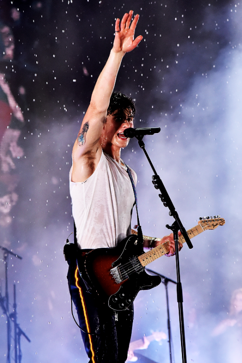 carpetdiem:SHAWN MENDES2018 MTV Video Music Awards, New York City (August 20, 2018).