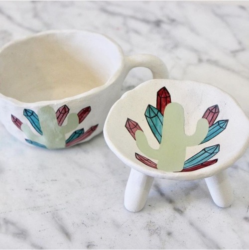 Crystals + Cacti! Pretty ceramics by @hadyncolellapottery ///// www.instagram.com/mineraliety