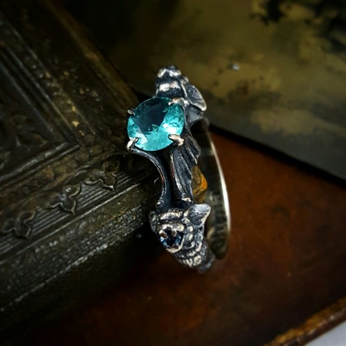 Nocturne ring - bats and jewels. www.omniaoddities.com