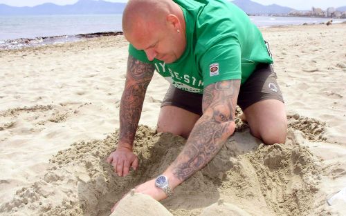 justbulls:  Beach Bull