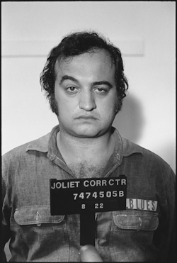 mudwerks:  (via Mary Ellen Mark’s Film Set Photos (4 Photos) | PDN Photo of the Day)  John Belushi, “Blues Brothers”, Chicago, IL, 1979  Mary Ellen Mark