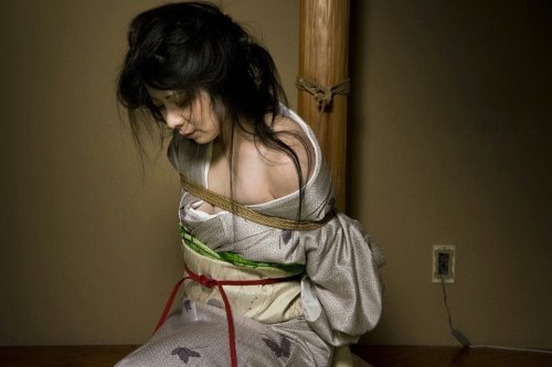 Photo : Norio Sugiura Model : Miho Ikeda www.sugiuranorio.jp/  ゾクゾクするような女の艶を感じます