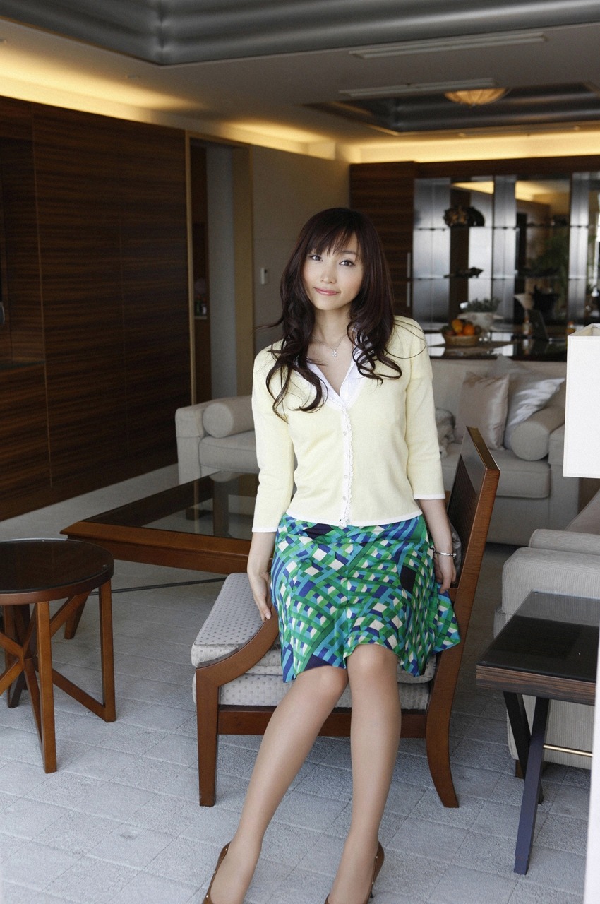 chong2-ho1:  Risa Yoshiki : 吉木りさ