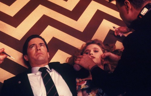 90s-movies-blog:  Twin Peaks episode 29 