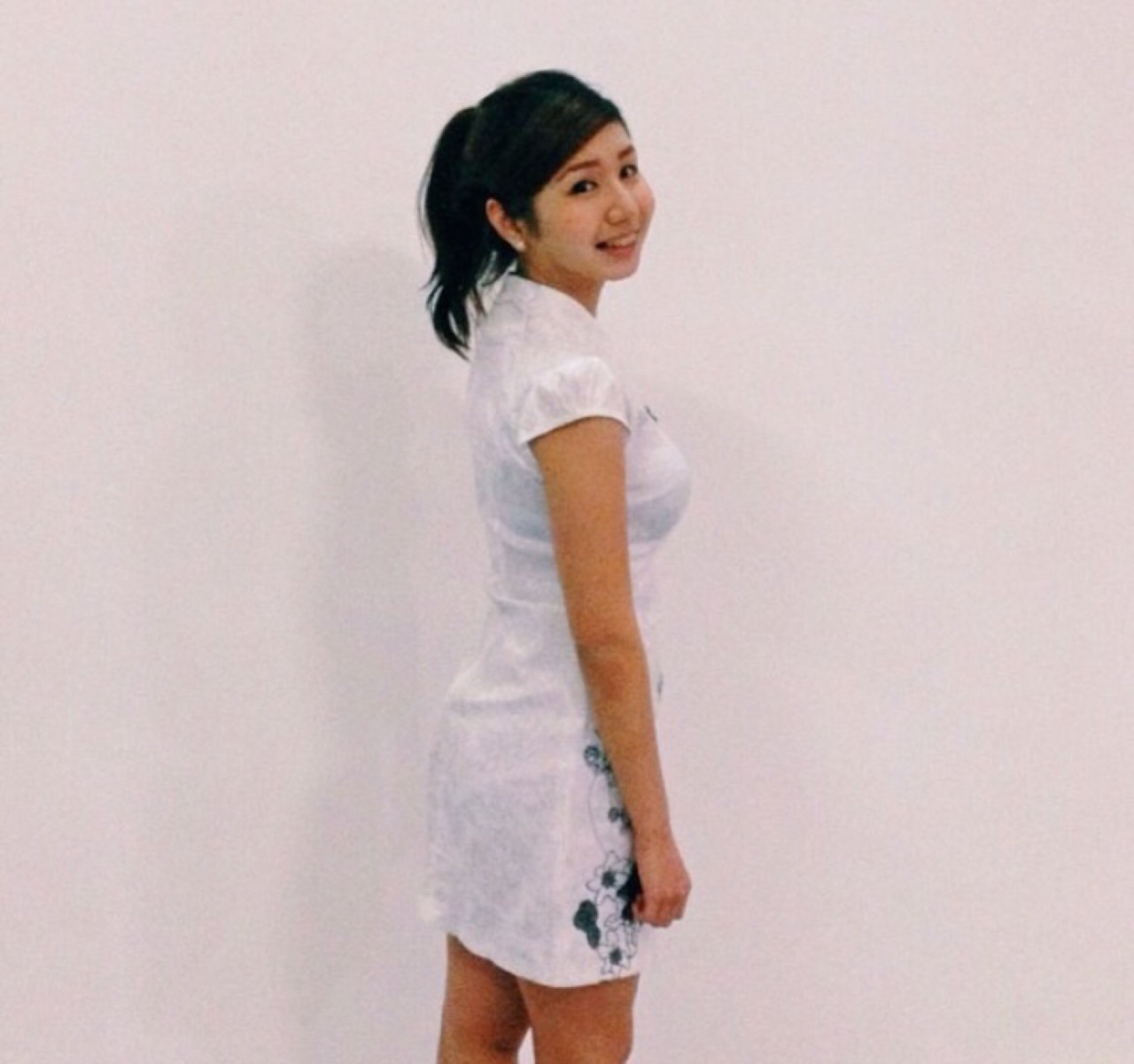 sggirlsnewaf:  hot girl with big tits and cute butt ✔️