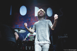 hannahbranigan:  Craig Owens of Chiodos 