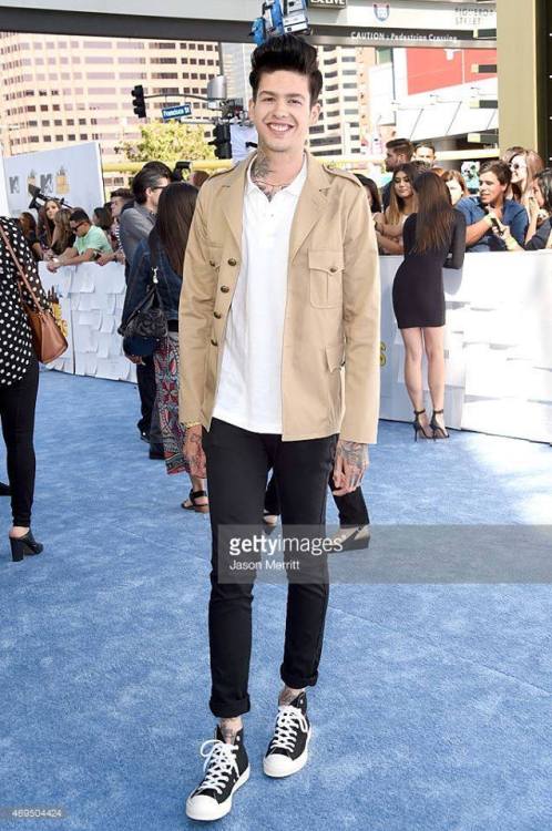yng-fvs:Blue carpet