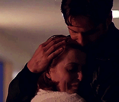 flyingduchovny:  When people say Mulder doesn’t deserve Scully…Fuck ya’ll,