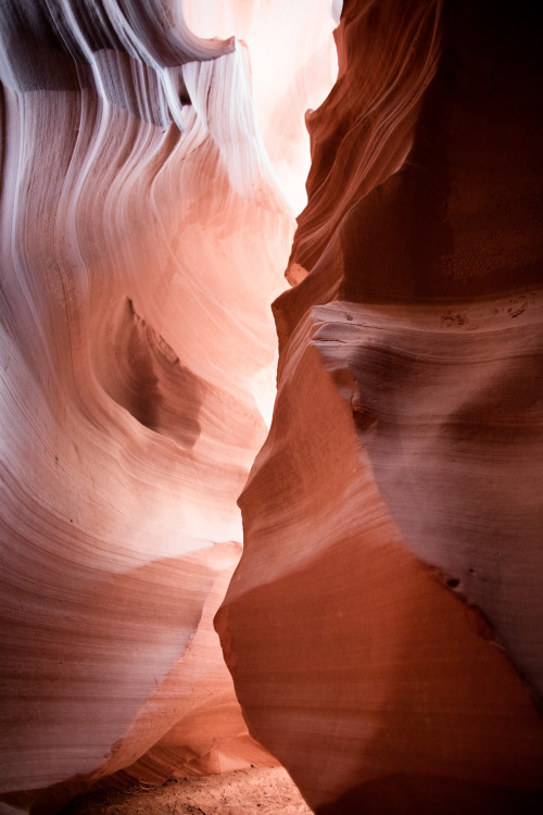 Antelope Canyon, Page Arizona www.instagram.com/Rishad