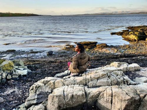 Gazing away&hellip;.  #misstraveling #scotland #naturephotography #loch  www.instagram.c