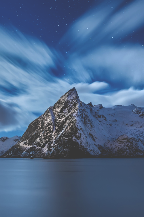 stayfr-sh:  Magic Reine