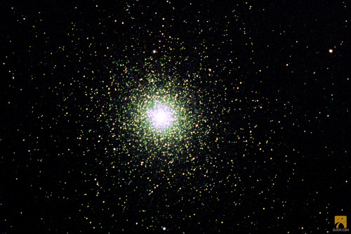 This is 47 Tucanae! ✨✨✨Considered to be one of the most massive star clusters in the Milky Way, this