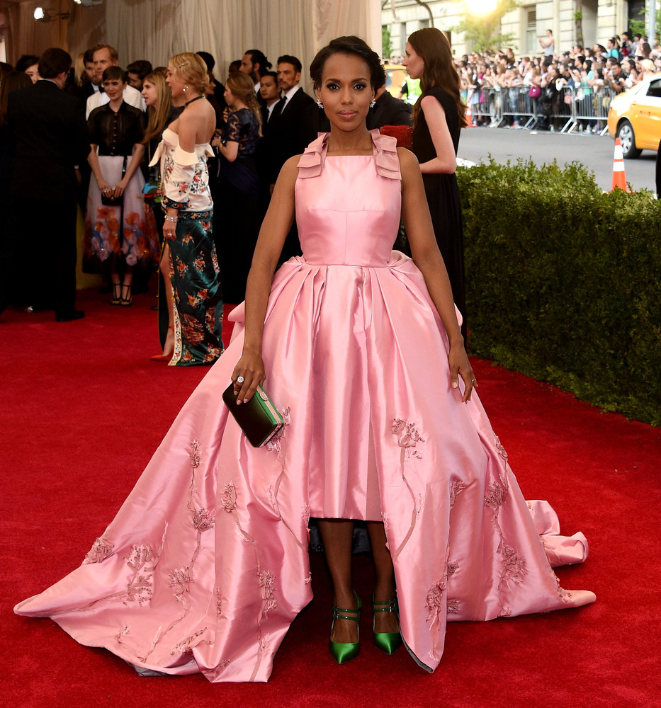 huffingtonpost:  Met Gala 2015 Red Carpet: See All The Stunning Dresses Of The Night(Source: