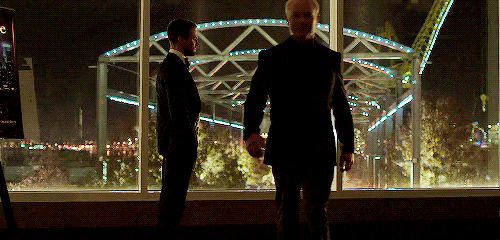 feilcityqueen:The ‘first’ meeting between Oliver and Damien Darhk