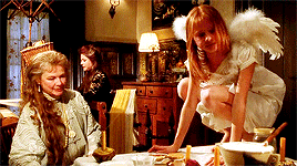 rottenwasp:       get to know me  +  favorite movies    Practical Magic (1998)