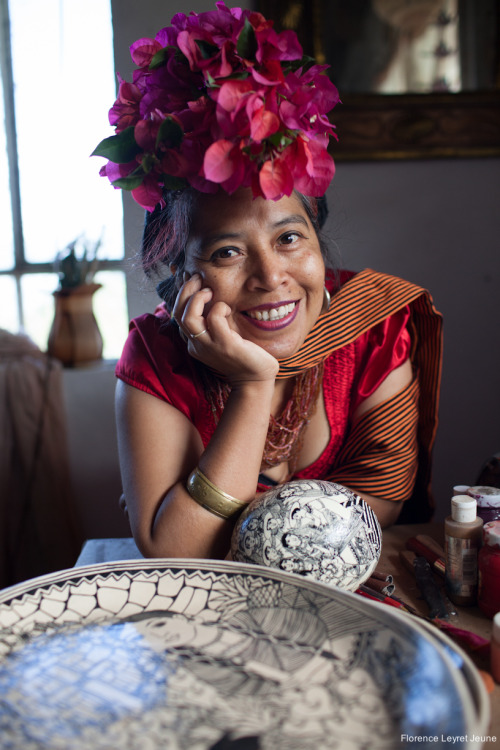 artisanos-de-michoacan: Artista Angelica Morales, ceramica con corazon! Camino a Ichupio, Tzintzuntz