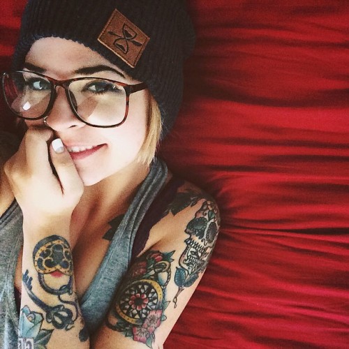 girrlscout:  Thank you daylight savings for pushing my morning meetings later. I like sleeping in. ⛅️